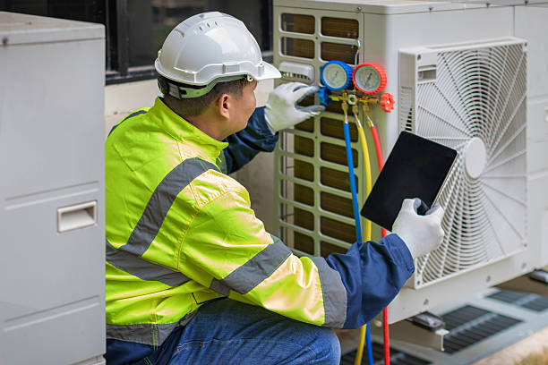 Professional Air Conditioning Repair technician working in Mount Vernon, IA